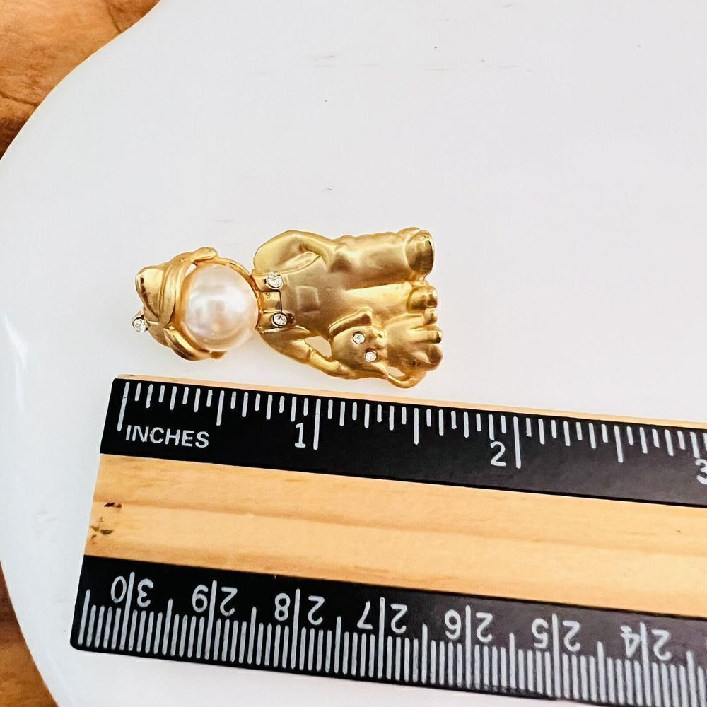 Vintage Brooch Boy Cap Dog Puppy Brushed Gold Tone Pearl Head Rhinestones 1208 - Picture 7 of 8